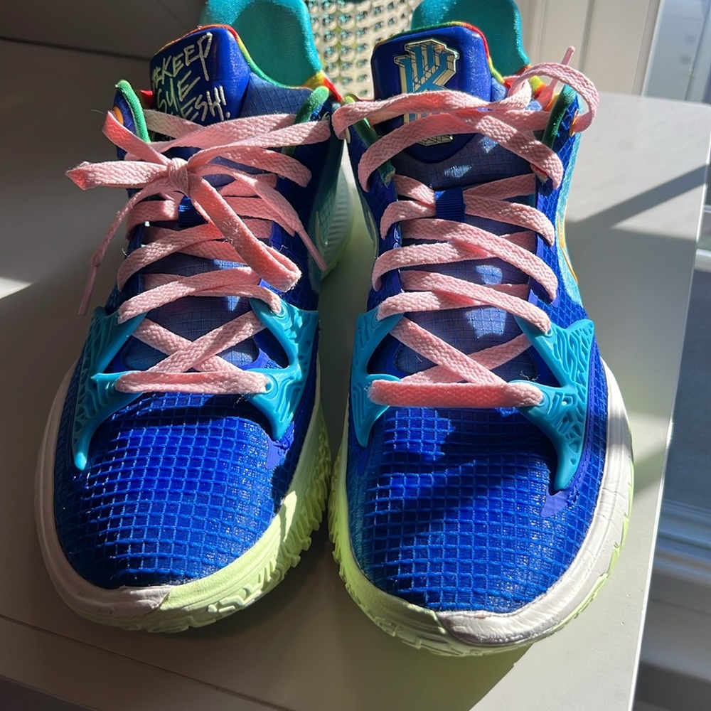 Kyrie’s - Picture 2 of 4